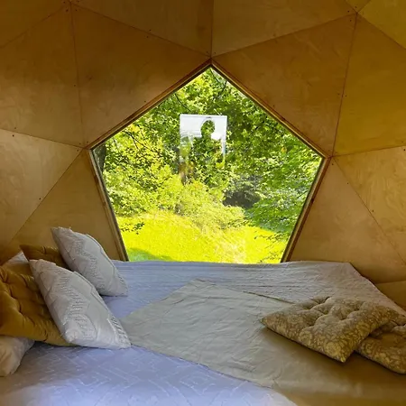 T'Glamp Bee House Hotel Rovte Exterior photo